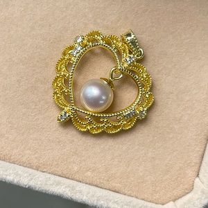 Akoya pearl with gold over sterling silver setting pendant S925 heart shaped
